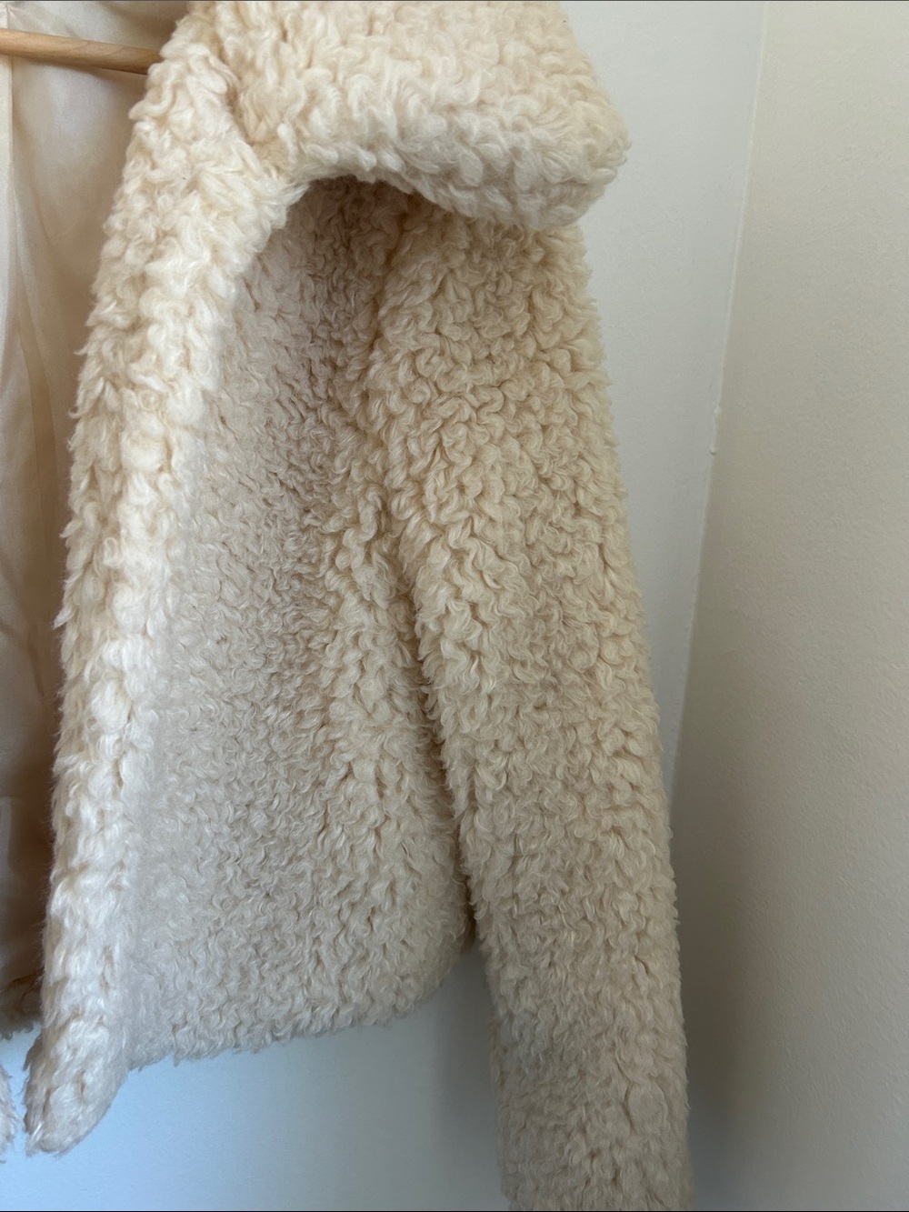 Lulus Cream Faux Shearling Teddy Jacket, Oversized Collar, Size S - Picture 4 of 16